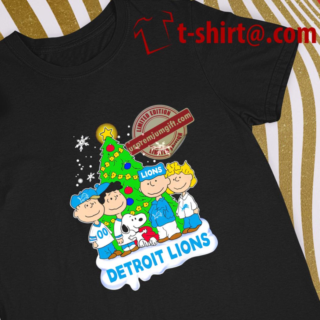 Original happy Merry Christmas Peanuts Christmas tree Detroit Lions football logo gift shirt