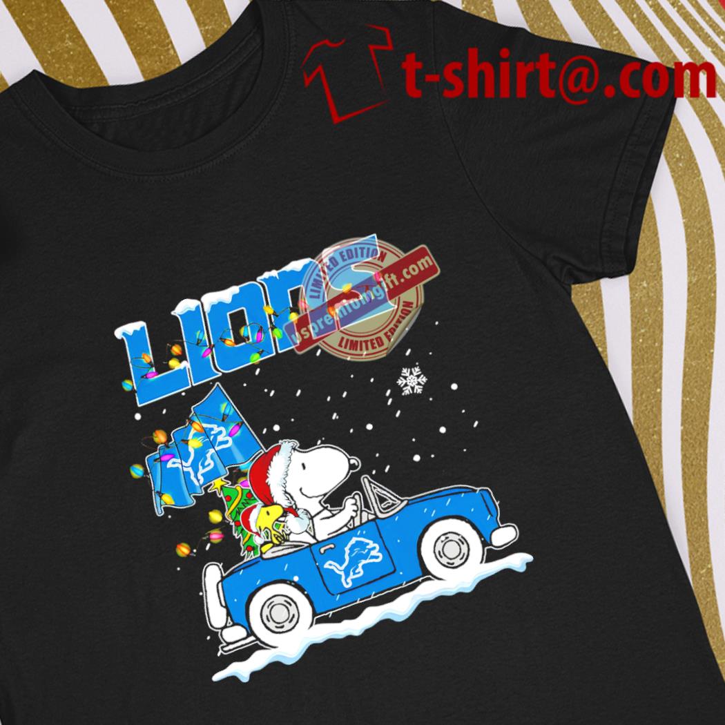 Top happy Merry Christmas Snoopy drive a car Detroit Lions logo flag gift shirt